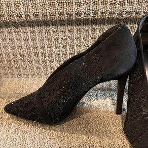 Le Chateau Black Women's Shoes-size 7
